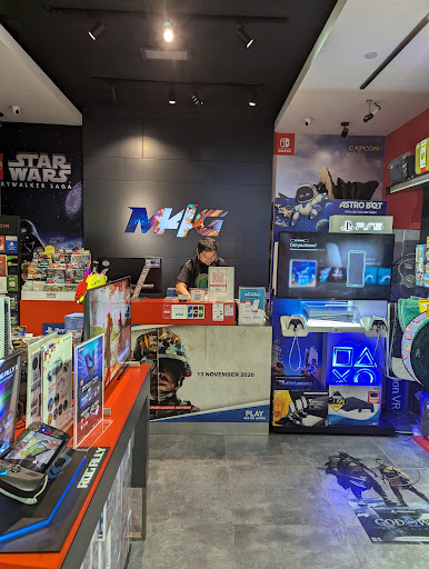 M4G @ 1 Utama Shopping Centre