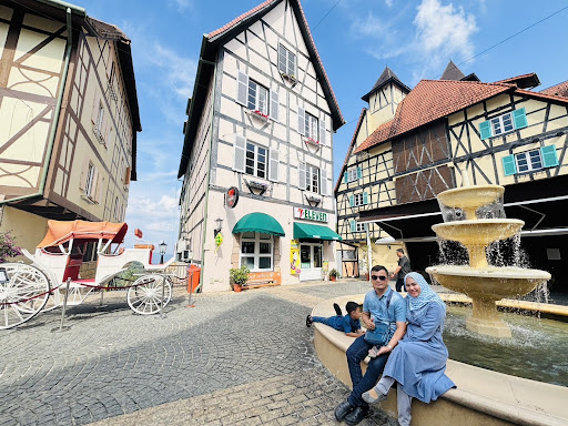 Arcade And Video Games Shop