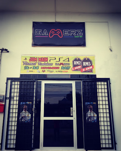 Gamerz World Dungun Gamerz World Dungun